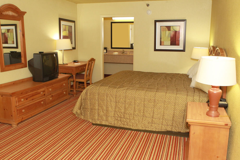 Suite Dreams Hotel Mattoon Extérieur photo