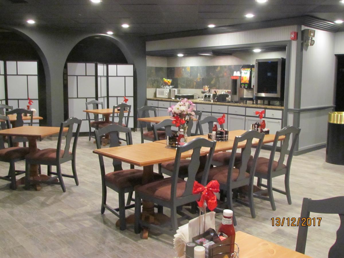Suite Dreams Hotel Mattoon Extérieur photo
