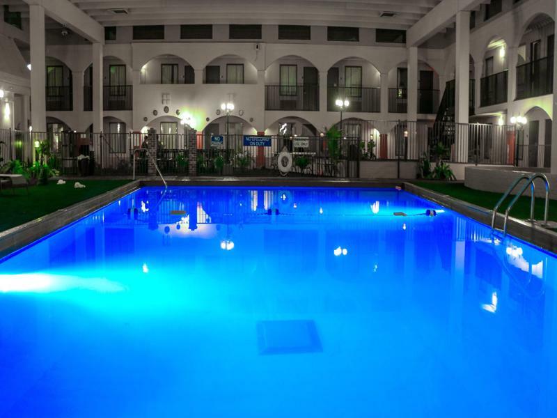 Suite Dreams Hotel Mattoon Extérieur photo